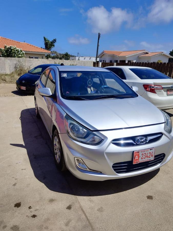 The Jazmin'S Apto B Oranjestad Eksteriør bilde